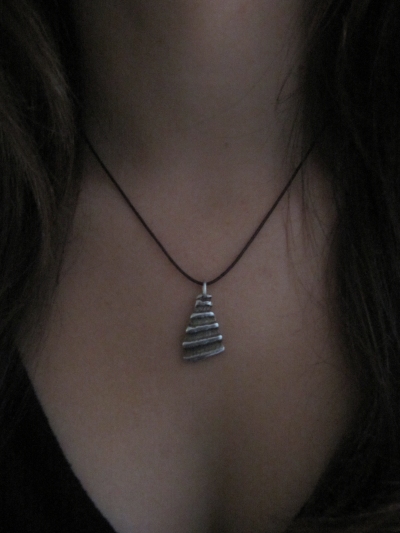  - Silver-shell-necklace-by-Hannah-WoodhouseIMG_3688_2JPEG-copy-3